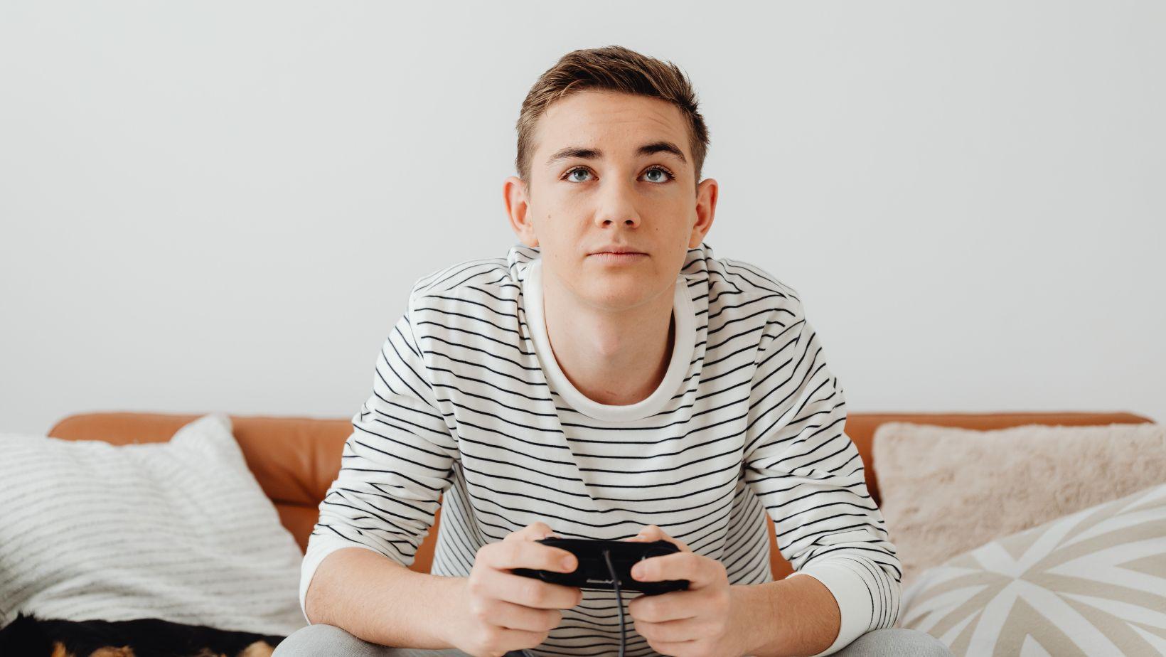online gaming mental health, gaming and mental health balance, healthy gaming habits, online gaming well-being, gaming mental health tips, improve gaming mental health, gaming lifestyle balance, mental health in online gaming, gaming addiction prevention, gaming wellness strategies